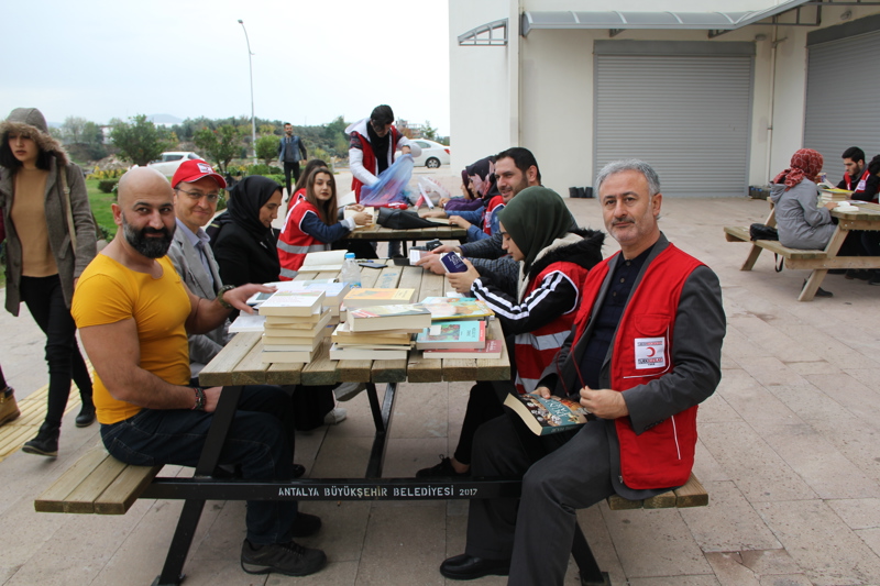 KİTAP OKUMA ETKİNLİĞİ